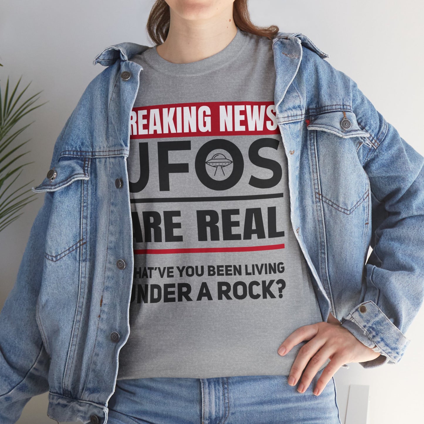 Breaking News: UFOs Are Real – Unisex Heavy Cotton Tee (White/Gray)