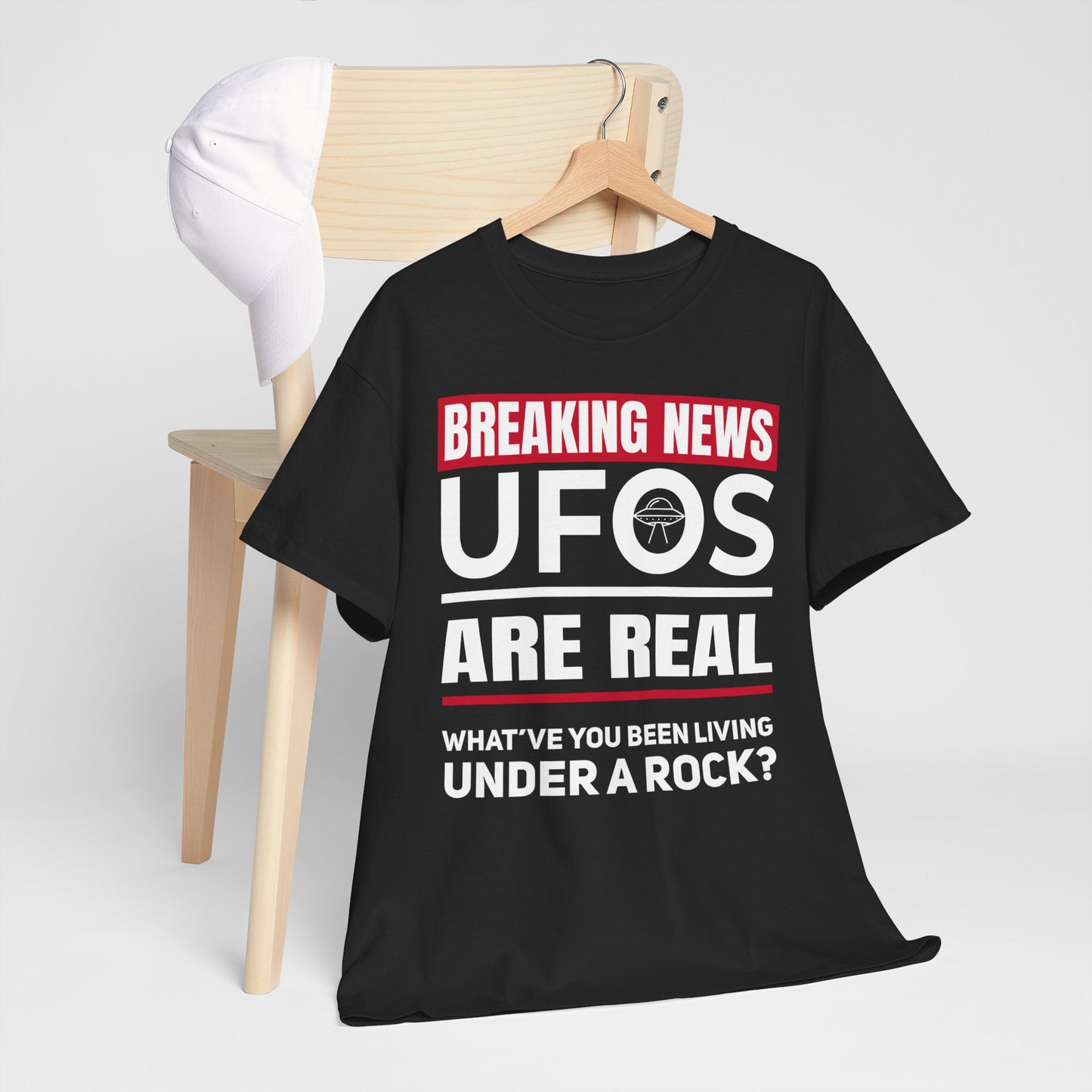 Breaking News: UFOs Are Real – Unisex Heavy Cotton Tee (Black)